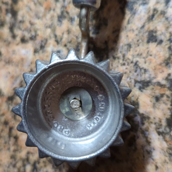 Kitchen tool - Picture 2 of 2